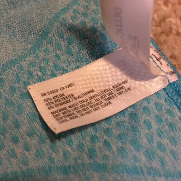 Gapfit Retro Ocean Blue Stretchy Soft Breathe Tank Top - Picture 10 of 16